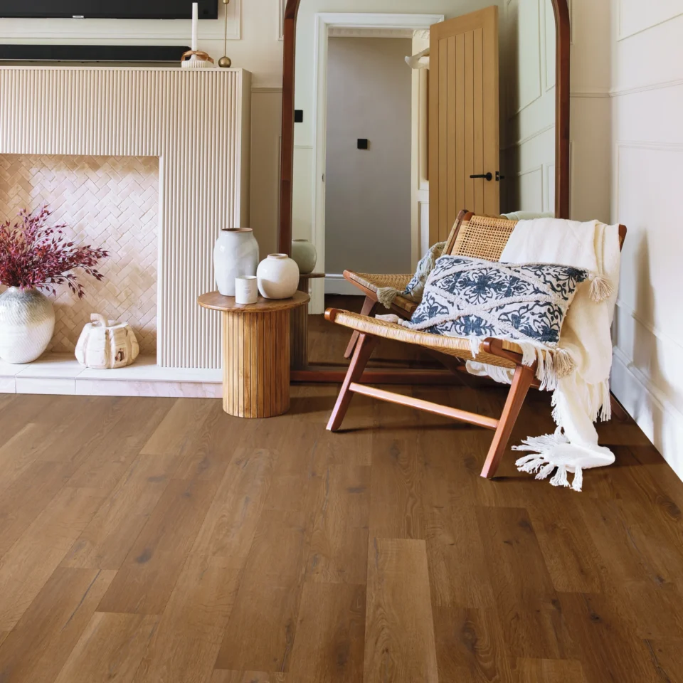 Karndean Lvt Russet Character Oak Kp163 Scb Kp163 6 Living Space